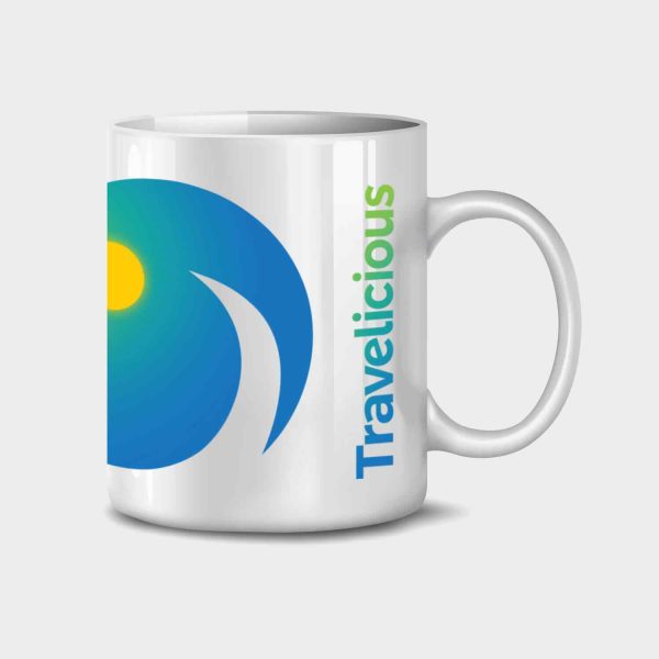 Travelicious mug - huge logo